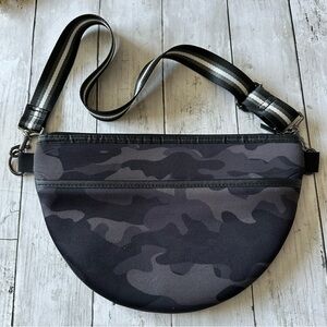 PREOWNED HAUTE SHORE BRETT CAMO BELT BAG BLACK GREY WITH STRAP PURSE BAG